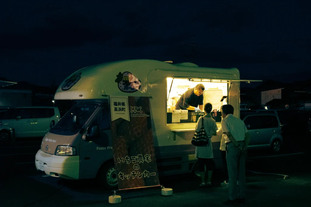 How to Launch Your Own Vegan Food Truck Business in 2025